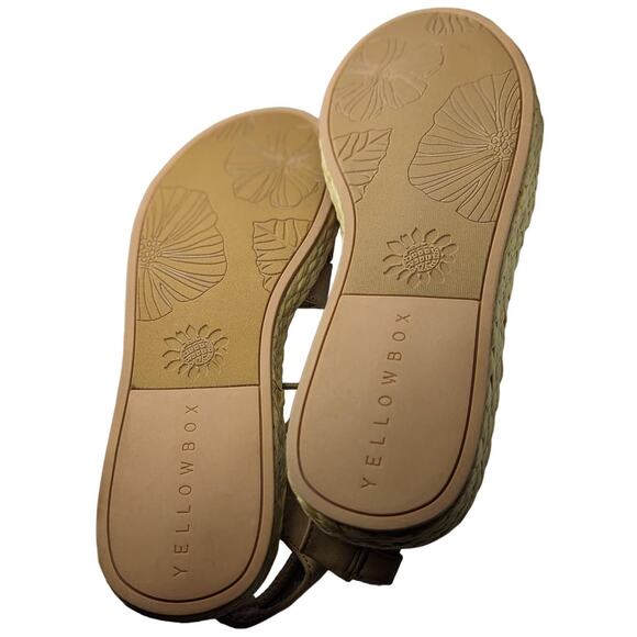 NWOT Yellow Box Women's embellished ankle strap flat sandals size 7.5 - Picture 3 of 3
